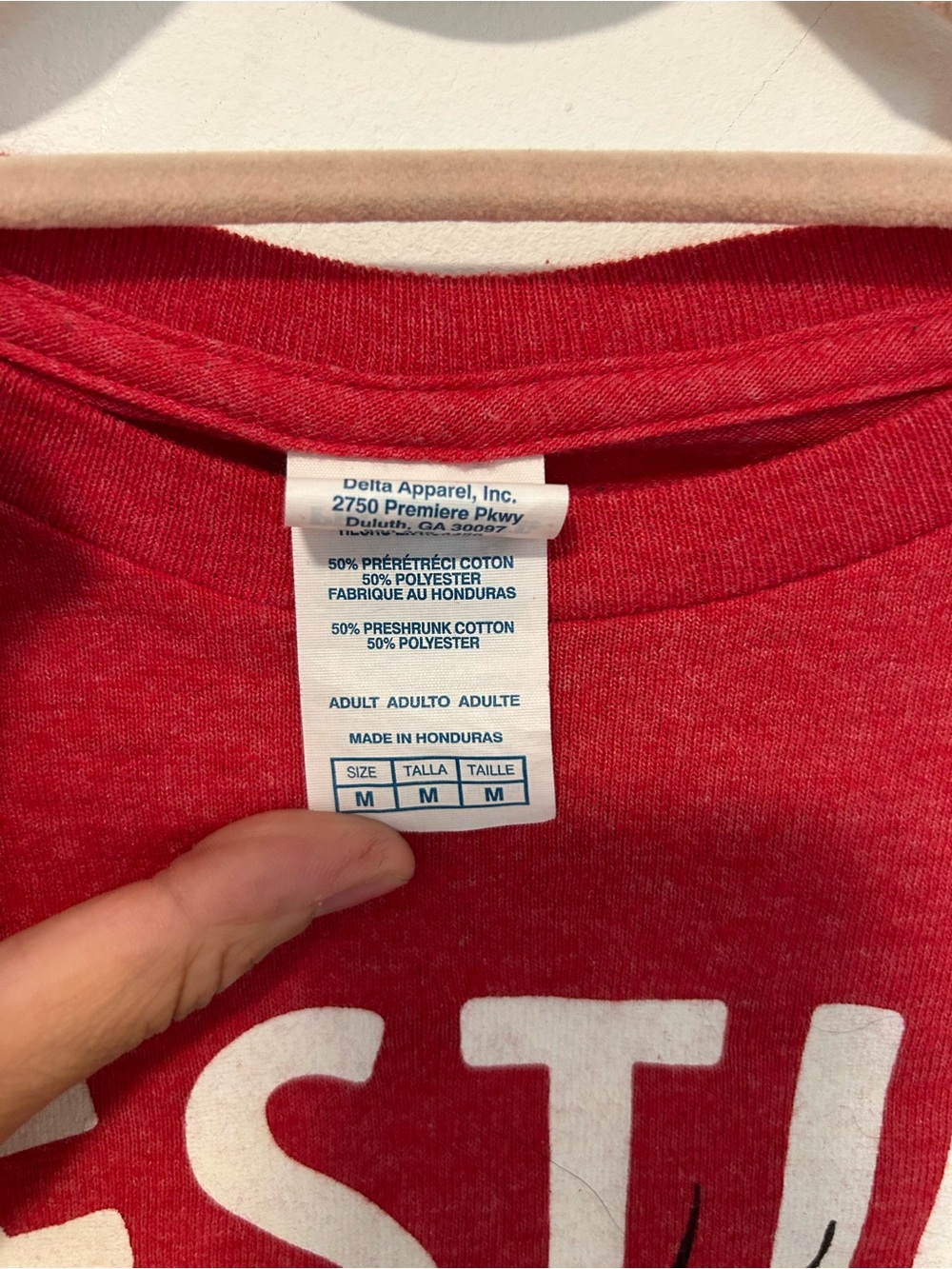 Source Unknown Red Tee with Green Grinch Face Graphic - Picture 3 of 3